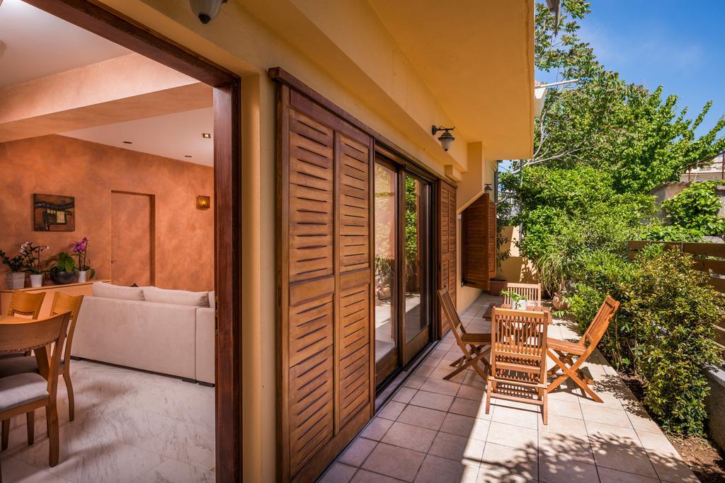 Meni'S Home Chrissi Akti Chania Exterior foto